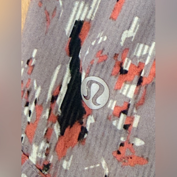 NWT Lululemon Tracker Shorts 4” Size 0 Floral Flux Multi - Picture 6 of 8